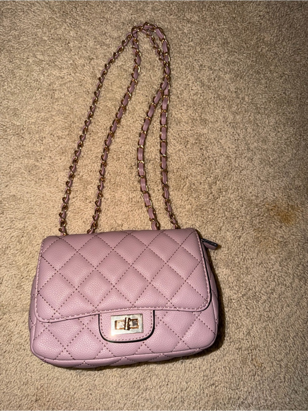 Ello Whitley Small Quilted Chain Bag